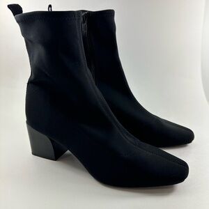 Donald Pliner ANGEL Booties Stretch Mid Calf Boot Size 9 Arch Support Mint Cond